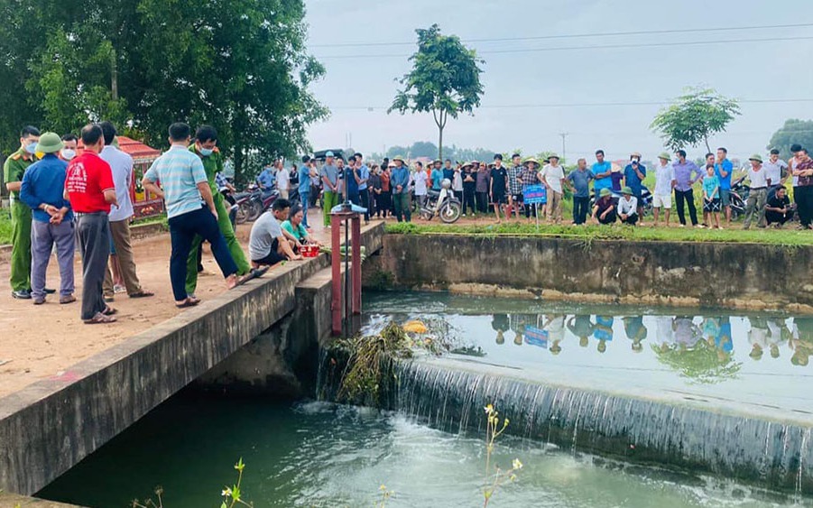 Nữ công nhân được phát hiện tử vong dưới kênh