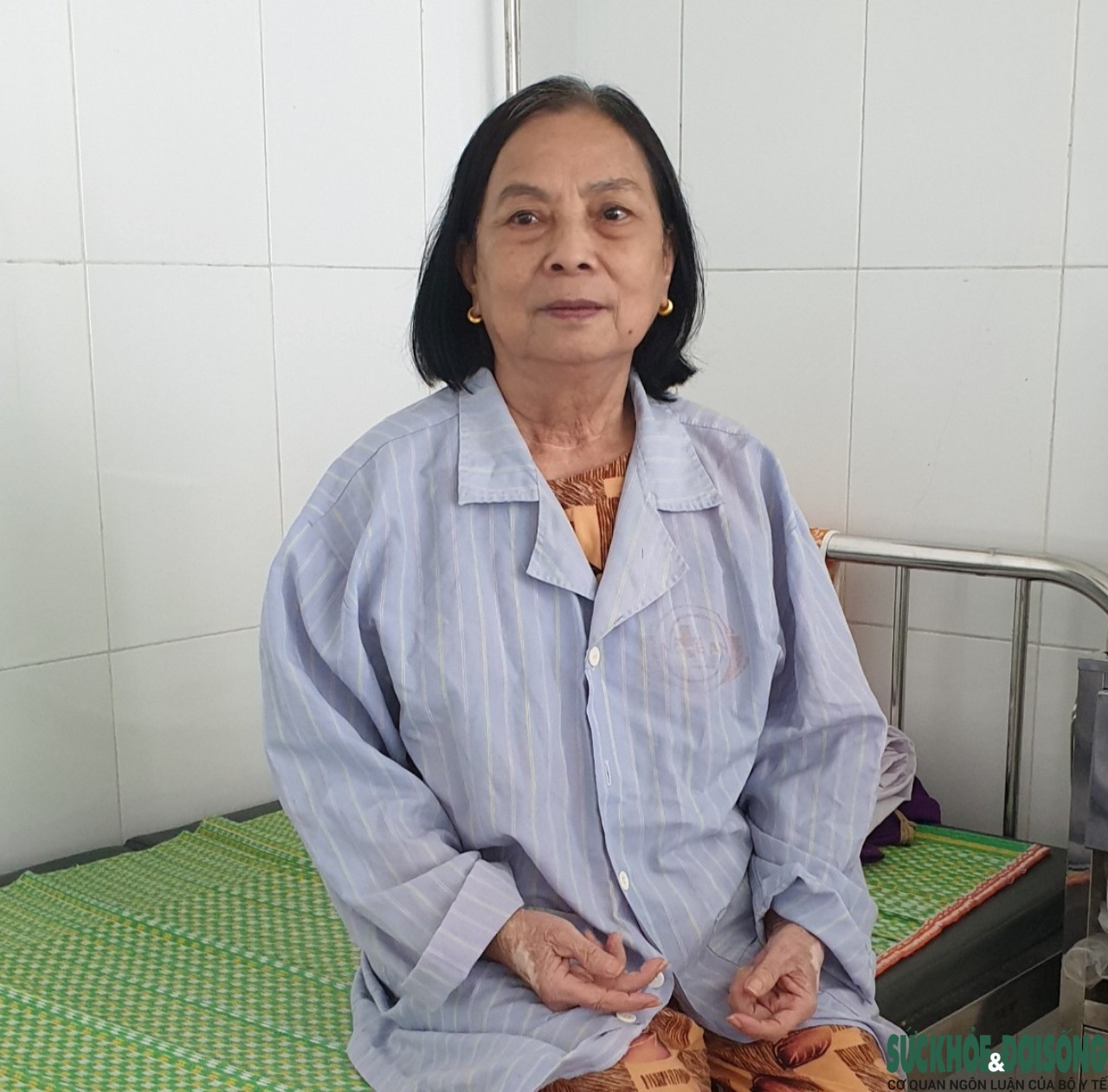 Hơn 500 bệnh nhân được Bệnh viện Hữu nghị đa khoa Nghệ An cắt tóc, gội đầu miễn phí - Ảnh 4.