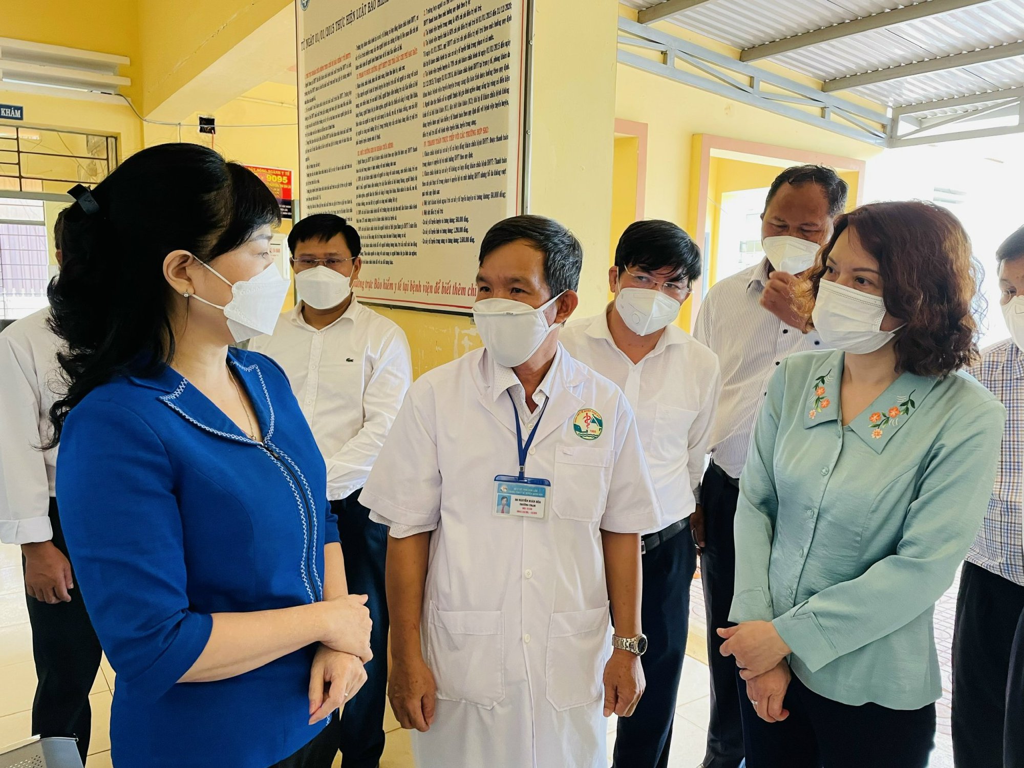 Quyền Bộ trưởng Bộ Y tế Đào Hồng Lan thăm, làm việc với y tế cơ sở của Đắk Lắk - Ảnh 4.