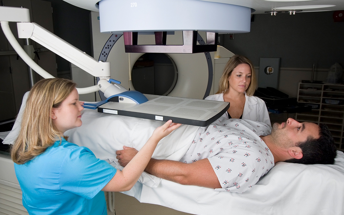 Mặt trái của xạ trị và hóa trị: Hiểm họa ung thư thứ phát- Ảnh 3. Cảnh giác nguy cơ ung thư thứ phát sau xạ trị