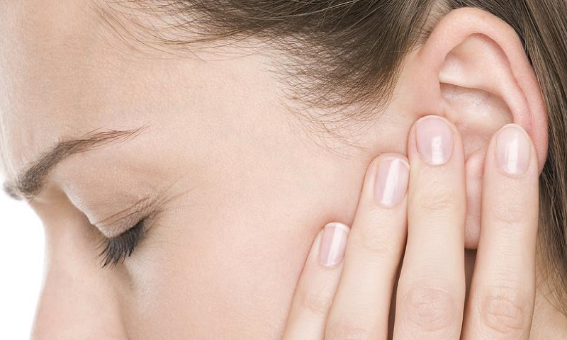 Ù tai kéo dài có nguy hiểm không?- Ảnh 1. Ù tai kéo dài có nguy hiểm không?- Ảnh 1.