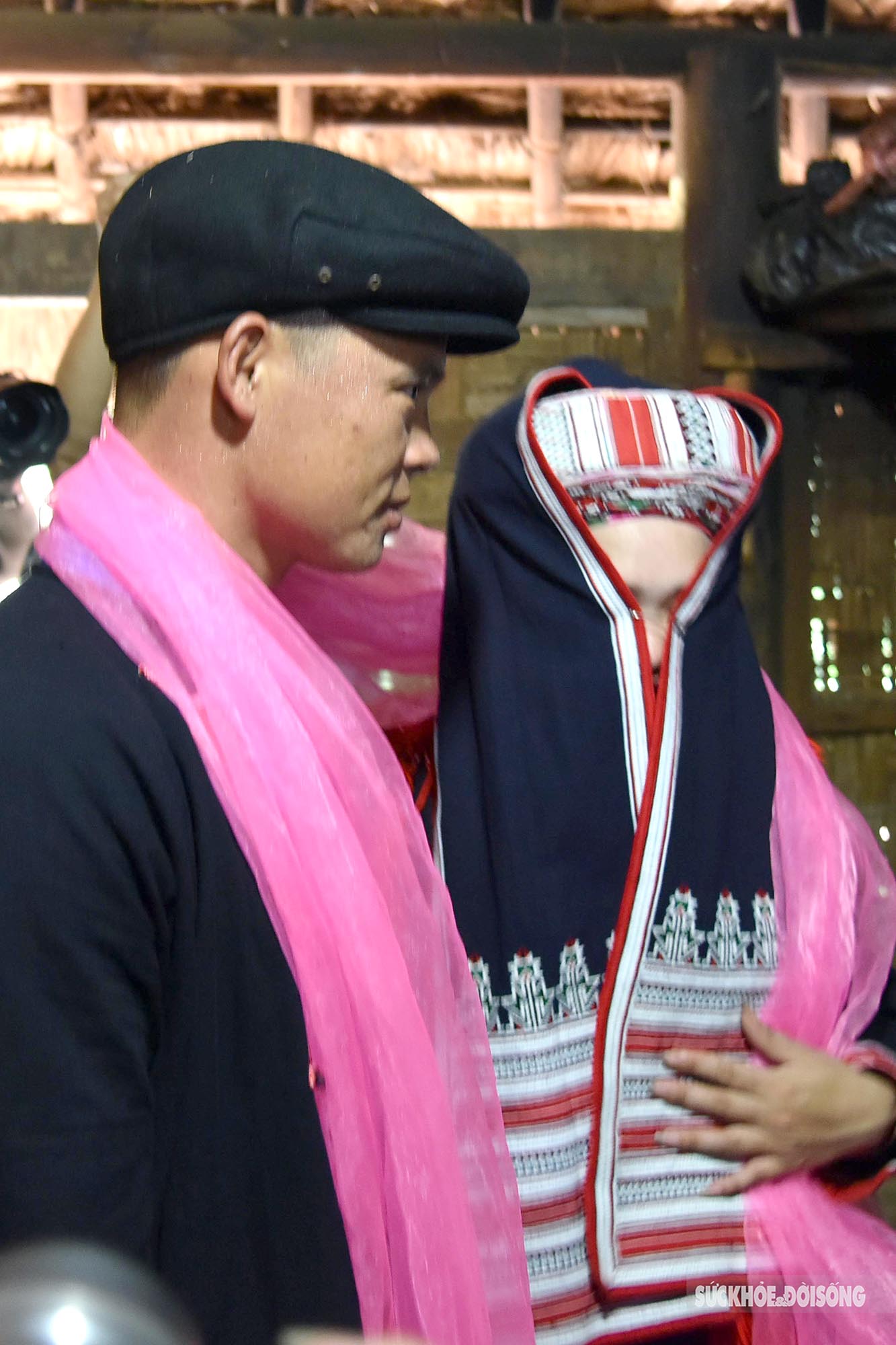 Ấn tượng lễ đón dâu trong đám cưới người Dao đỏ ở Tuyên Quang giữa lòng Thủ đô - Ảnh 7.