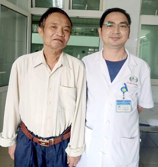 Bệnh viện HNĐK Nghệ An cứu sống bệnh nhân rò động mạch chủ - đường tiêu hoá tiên phát hiếm gặp - Ảnh 5.