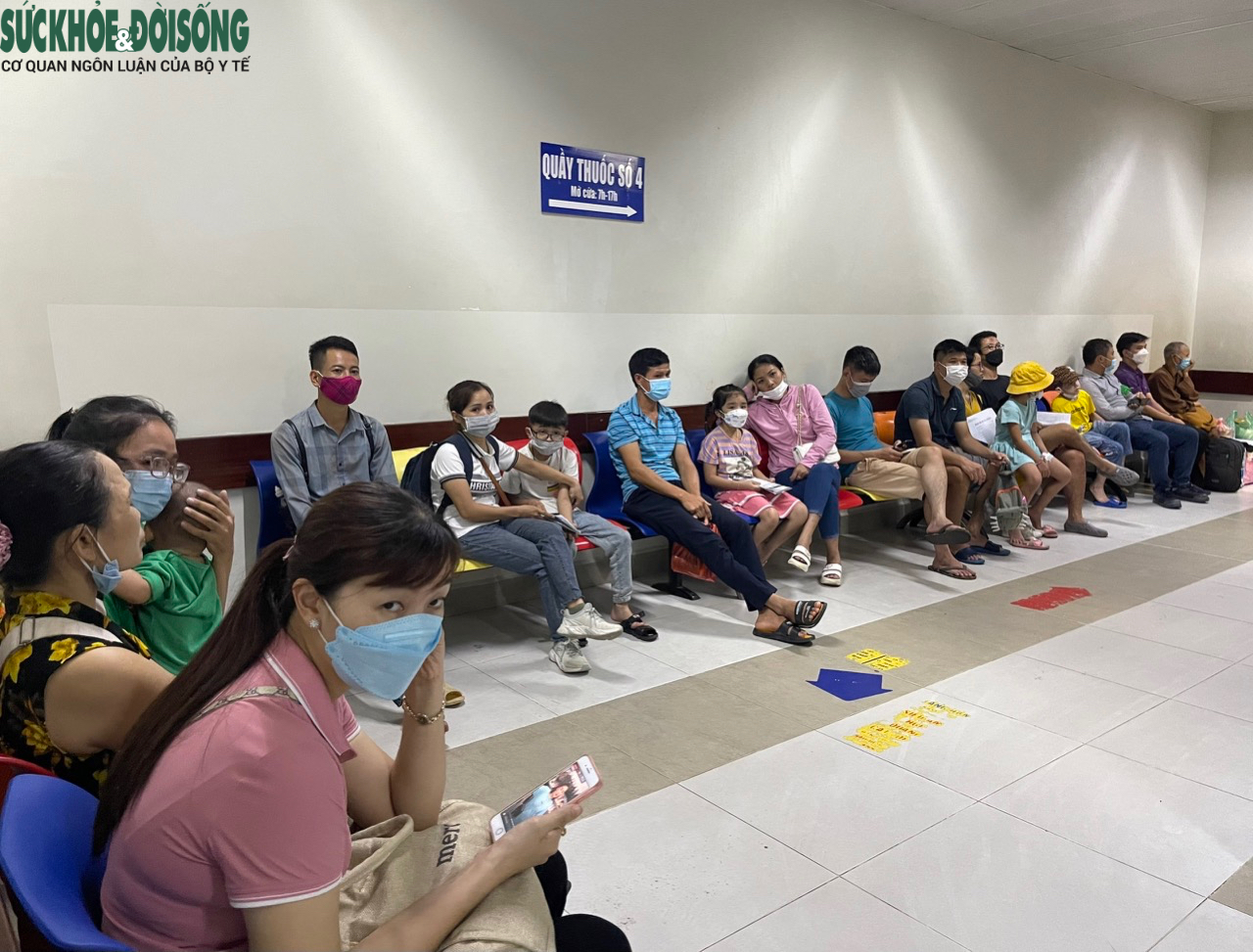 Nhiều bệnh viện tại Hà Nội quá tải do lượng bệnh nhi tăng đột biến - Ảnh 3.