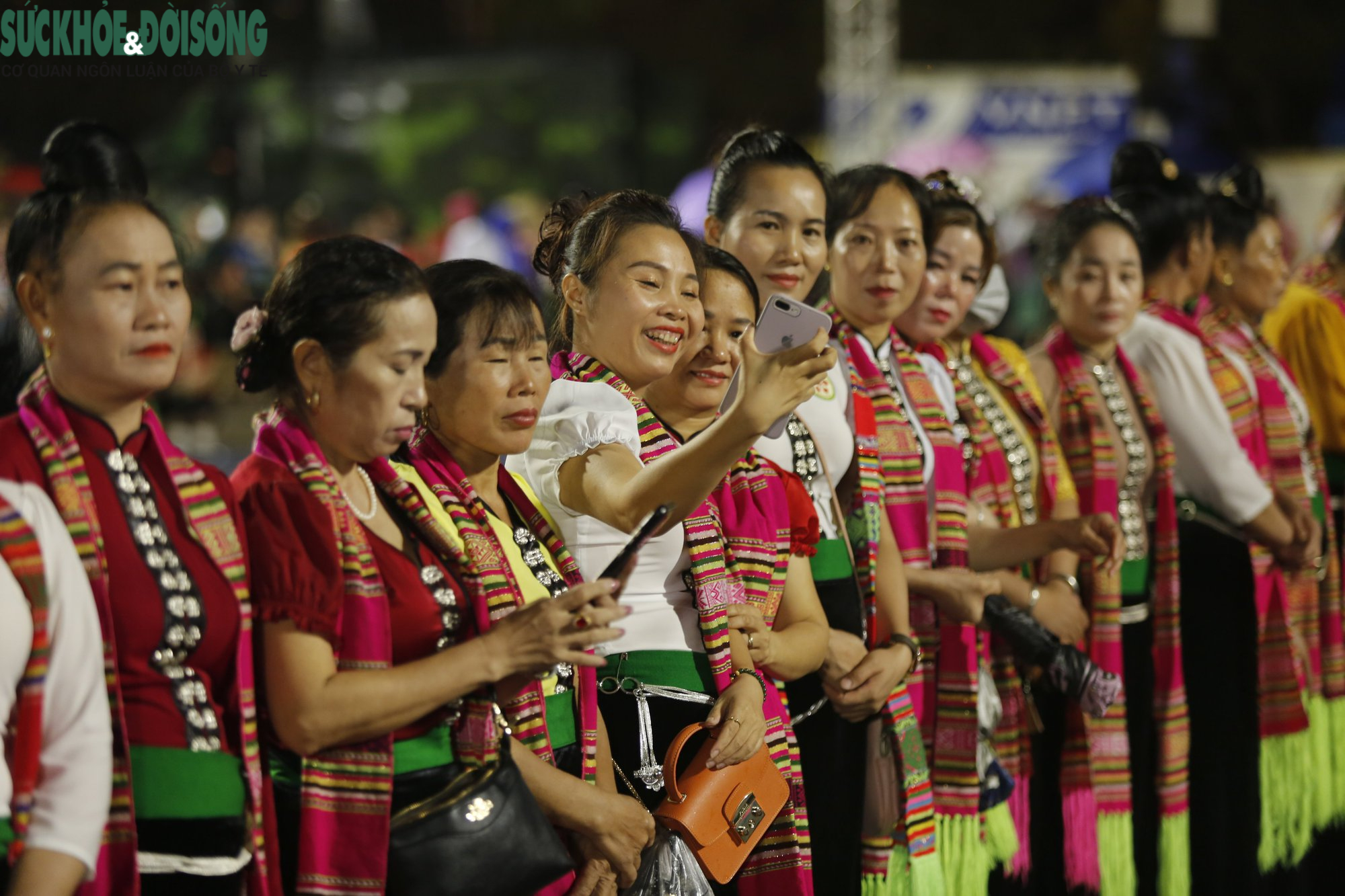 Lễ đón nhận bằng của UNESCO ghi danh &quot;Nghệ thuật Xòe Thái&quot; - Ảnh 10.