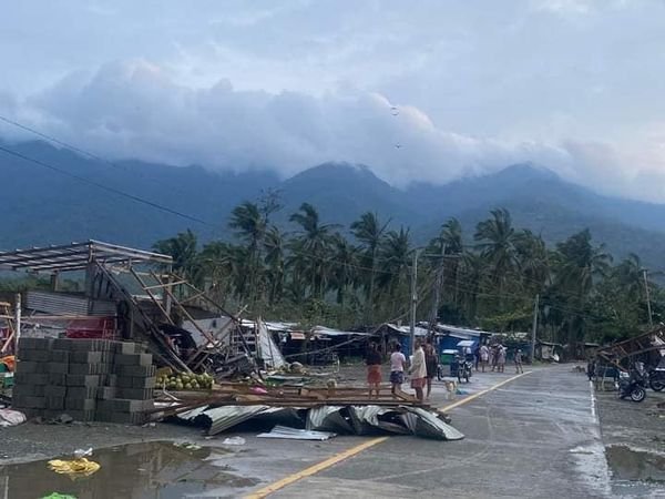 Philippines tan hoang sau siêu bão Noru - Ảnh 8.