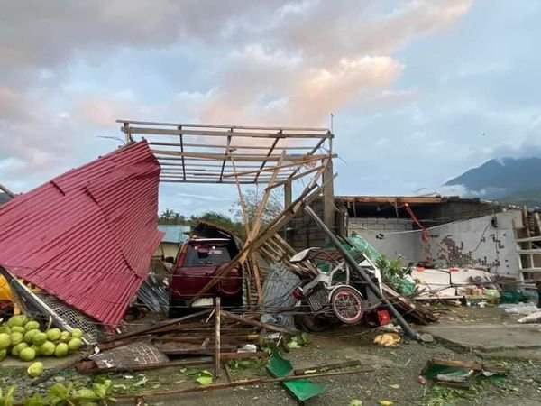 Philippines tan hoang sau siêu bão Noru - Ảnh 6.