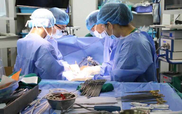 Mắc bệnh tim bẩm sinh, bệnh nhân 39 tuổi được phẫu thuật vá thông liên nhĩ tại bệnh viện tuyến tỉnh