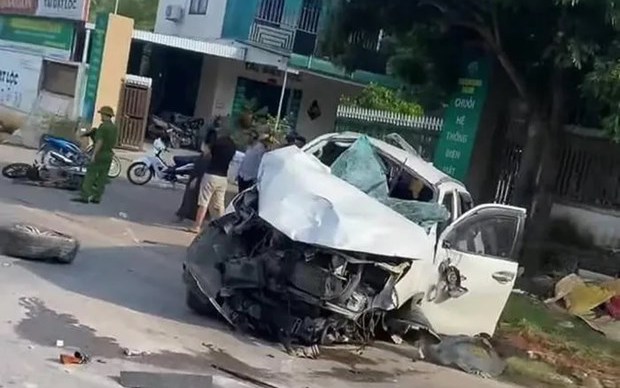 Nghệ An: 2 người tử vong trong vụ tai nạn giao thông nghiêm trọng 