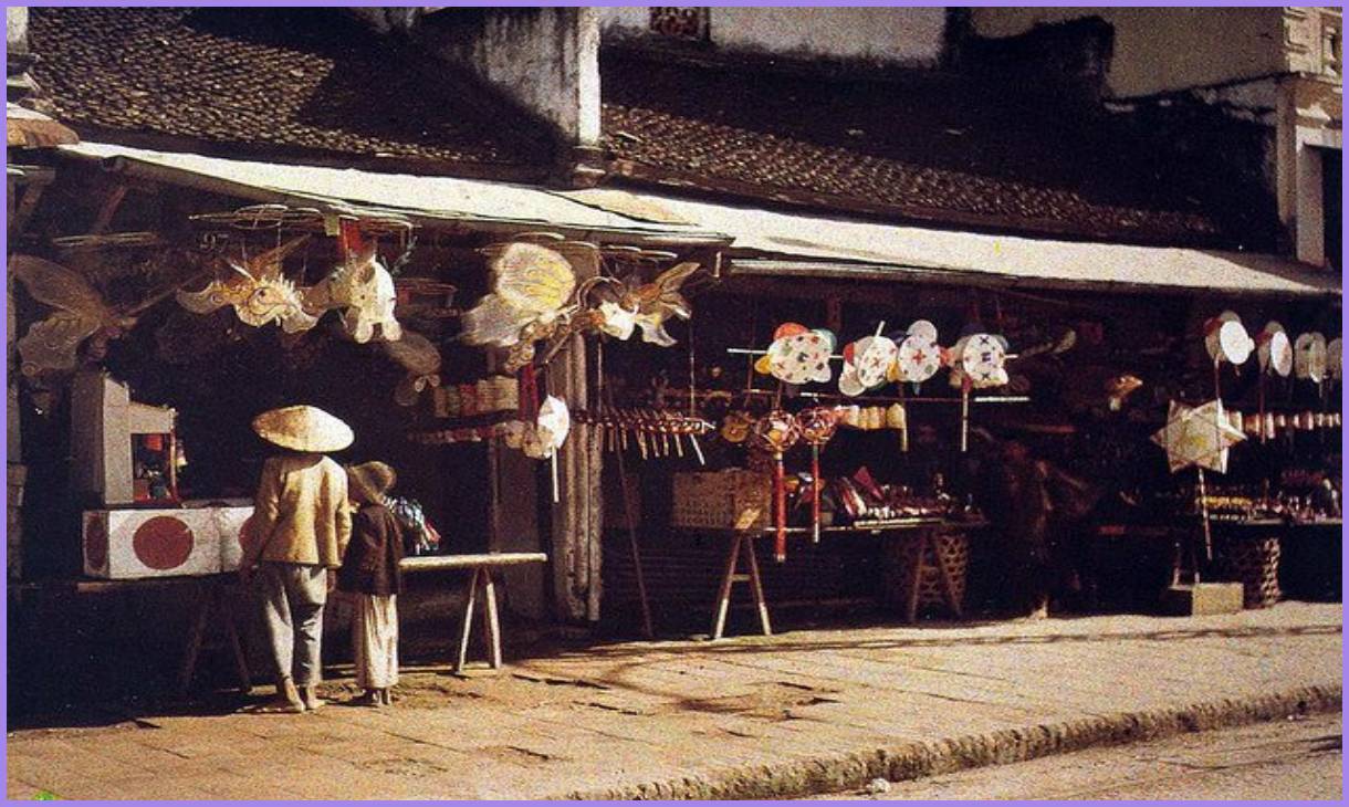 Tết Trung thu ngày xưa là kỉ niệm vô cùng ý nghĩa trong cuộc sống của đồng bào Việt Nam. Hãy cùng xem lại những bức ảnh về lễ hội trăng rằm xưa để hiểu thêm về tín ngưỡng và truyền thống của đất nước ta.