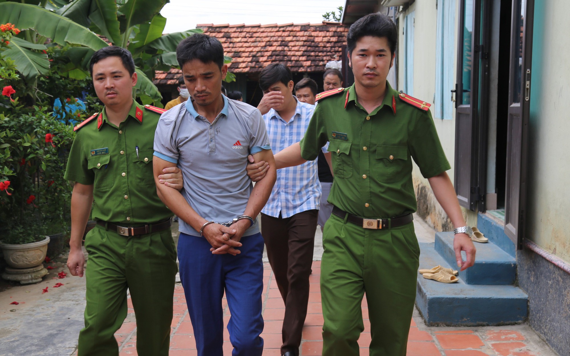 Bắt khẩn cấp nghi phạm sát hại nữ công nhân 17 tuổi