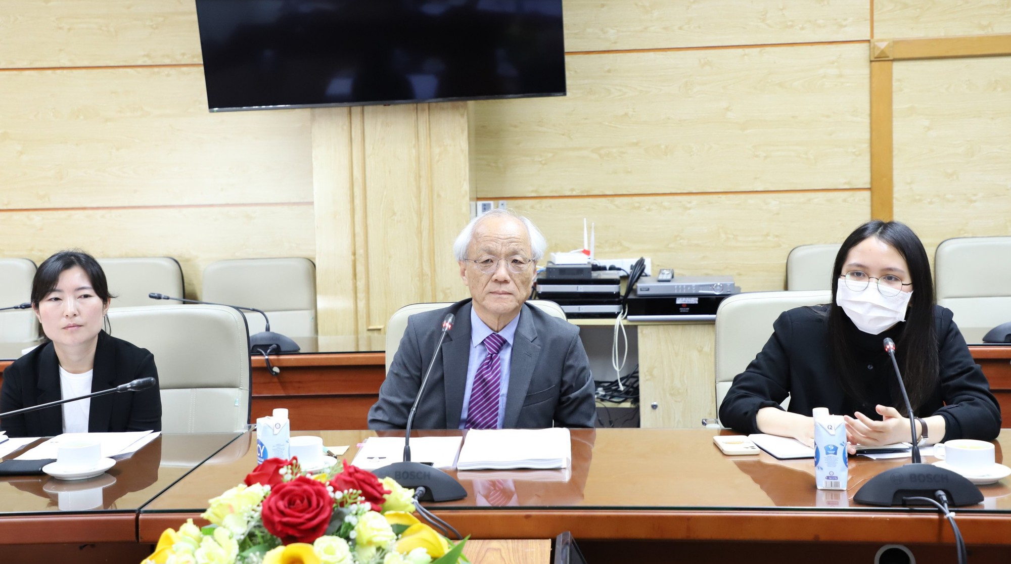 Thúc đẩy mối quan hệ hợp tác giữa Bộ Y tế và Quỹ Chăm sóc sức khỏe Hàn Quốc - Ảnh 2.