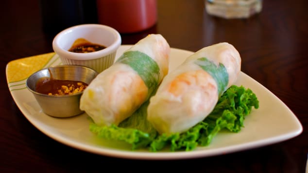 Ẩm thực Việt qua lăng kính thế giới: Những món ăn Việt Nam ngon tới mức nhất định phải nếm thử (Phần 1) - Ảnh 6.