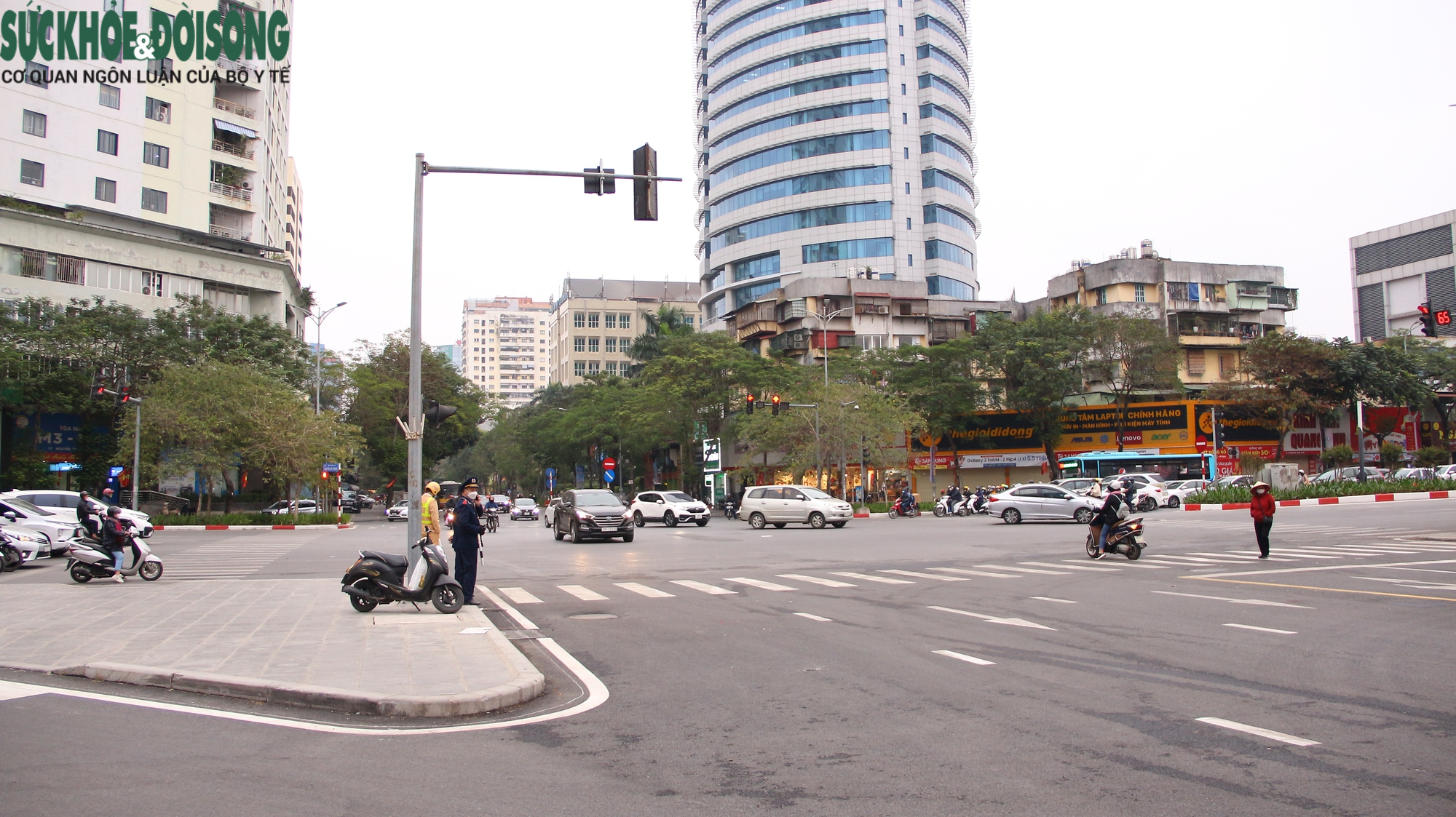 Đường Huỳnh Thúc Kháng kéo dài chính thức thông xe sau 3 năm thi công - Ảnh 7.