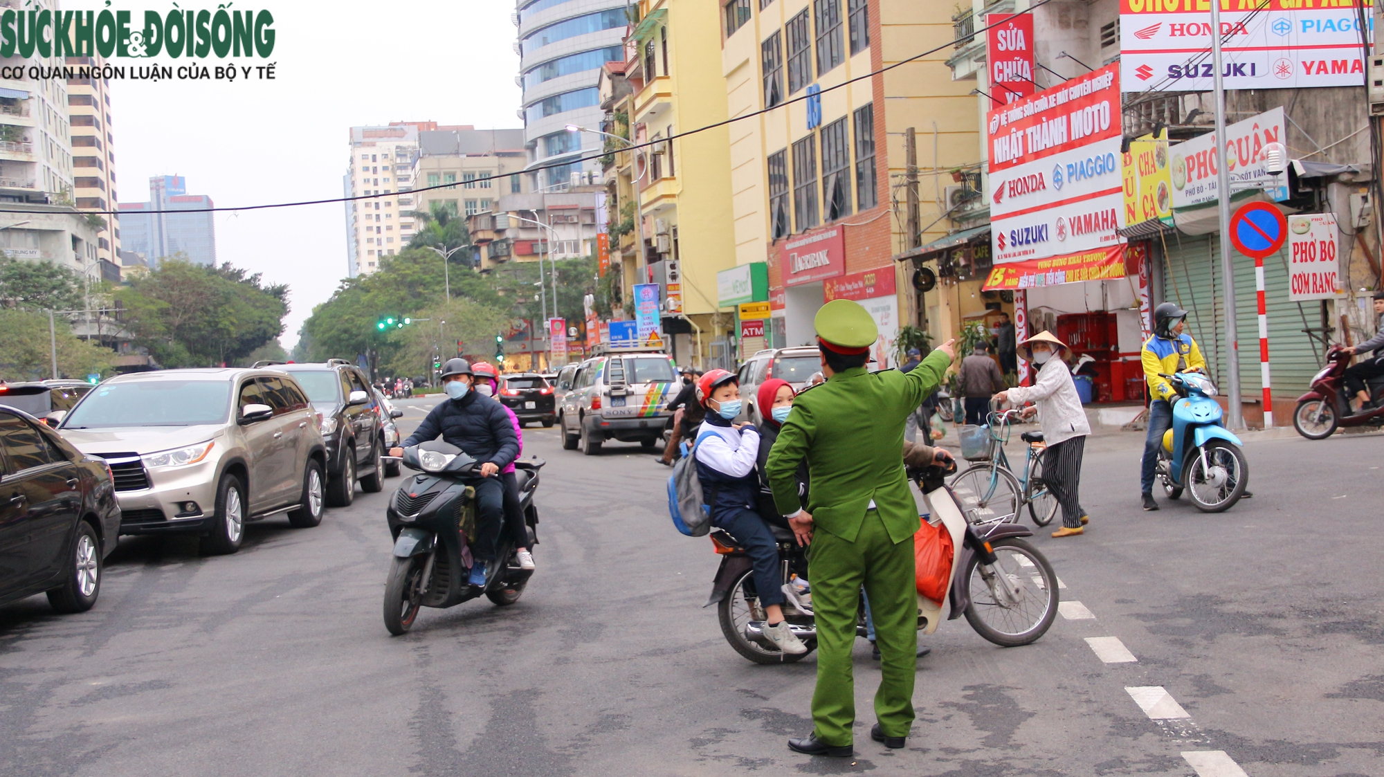 Đường Huỳnh Thúc Kháng kéo dài chính thức thông xe sau 3 năm thi công - Ảnh 14.