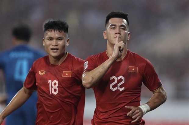 AFF Cup 2022: Thái Lan và Việt Nam thắng thế ở đội hình tiêu biểu - Ảnh 1.