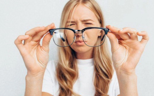 Những lý do khiến mắt cận thị bị tăng độ nhanh
