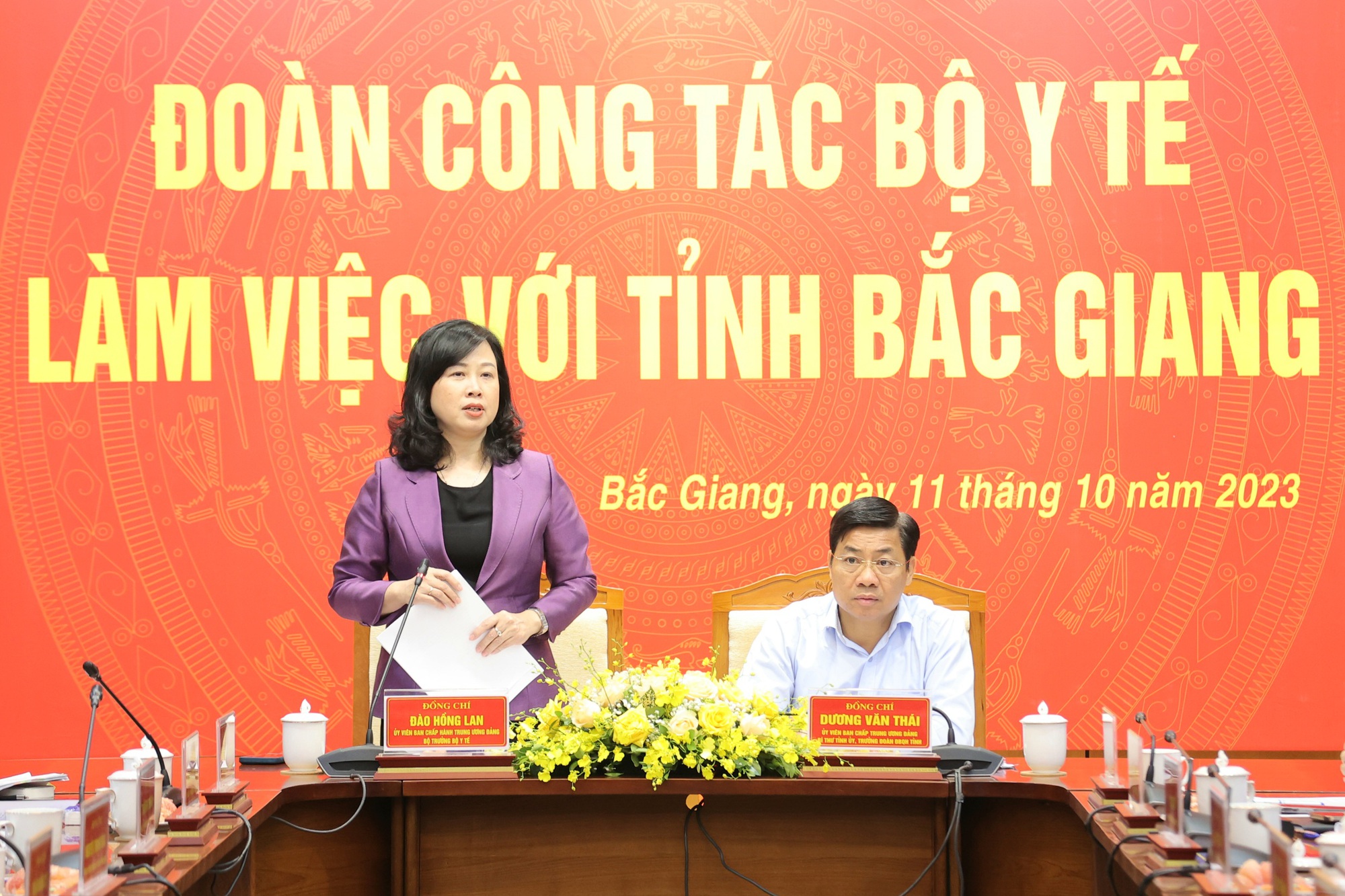 Bộ trưởng Đào Hồng Lan: Bắc Giang tiếp tục triển khai hiệu quả các chương trình y tế, dành nguồn lực tốt nhất cho người dân - Ảnh 2.