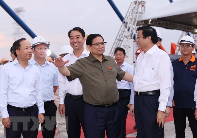 Thủ tướng Phạm Minh Chính dự Lễ hợp long cầu Mỹ Thuận 2 - Ảnh 4. Thủ tướng Phạm Minh Chính dự Lễ hợp long cầu Mỹ Thuận 2 - Ảnh 4.