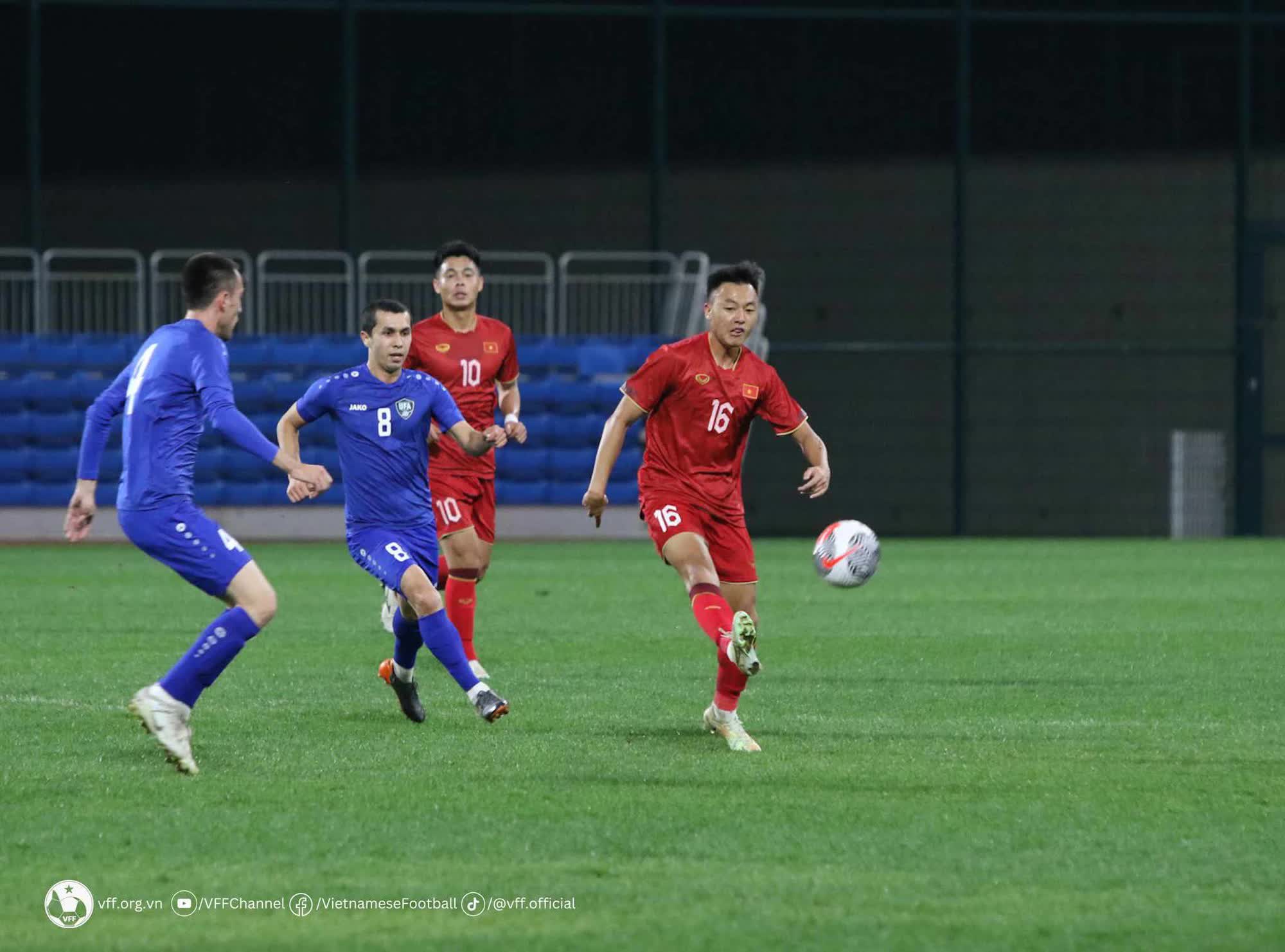 Thua liền hai trận, đội tuyển Việt Nam bất ngờ nhận tin vui từ FIFA  - Ảnh 1.