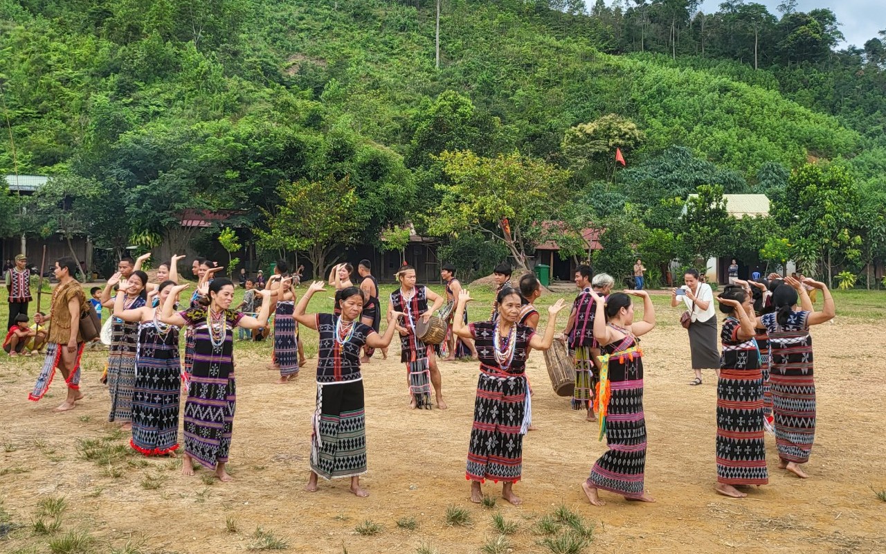 Quảng Nam bảo tồn và phát huy giá trị văn hóa truyền thống của đồng bào các dân tộc thiểu số