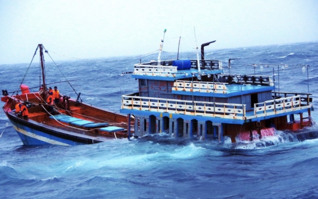 Thủ tướng Chính phủ chỉ đạo khẩn vụ 2 tàu cá bị chìm tại khu vực đảo Song Tử Tây