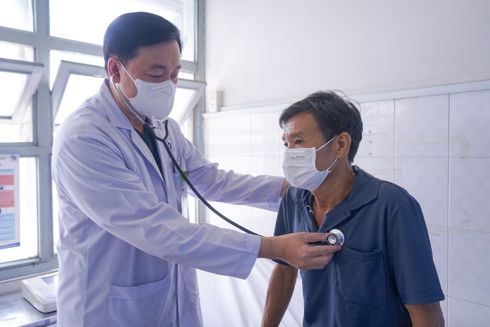 Cứu sống bệnh nhân vỡ khối phình động mạch chủ ngực