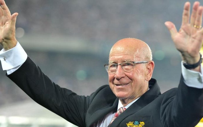 Sir Bobby Charlton: Huyền thoại Man Utd và ĐT Anh qua đời ở tuổi 86 sau ba năm mắc bệnh sa sút trí tuệ