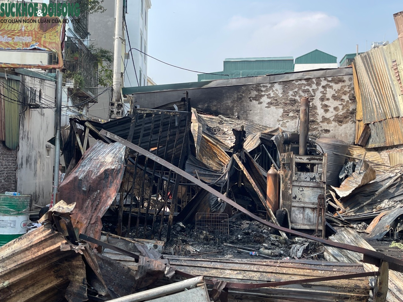 Hiện trường tan hoang vụ cháy tại Thanh Trì khiến 3 người tử vong - Ảnh 6.