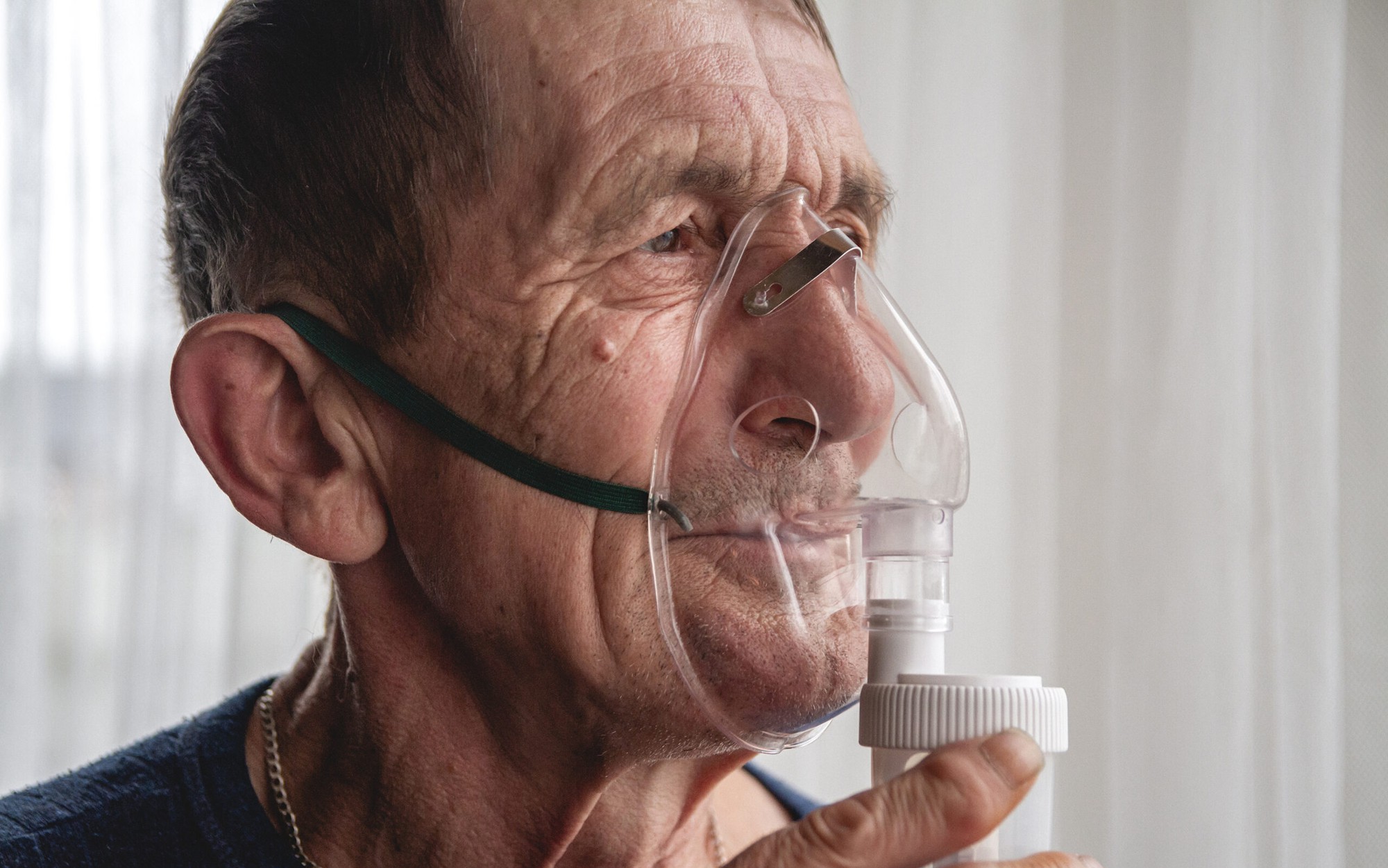 Bệnh nhân COPD dùng thuốc và không dùng thuốc cái nào tốt hơn?