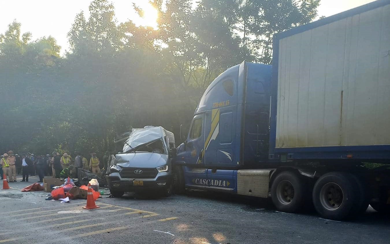 Khởi tố tài xế xe vụ tai nạn 16 người thương vong ở Lạng Sơn