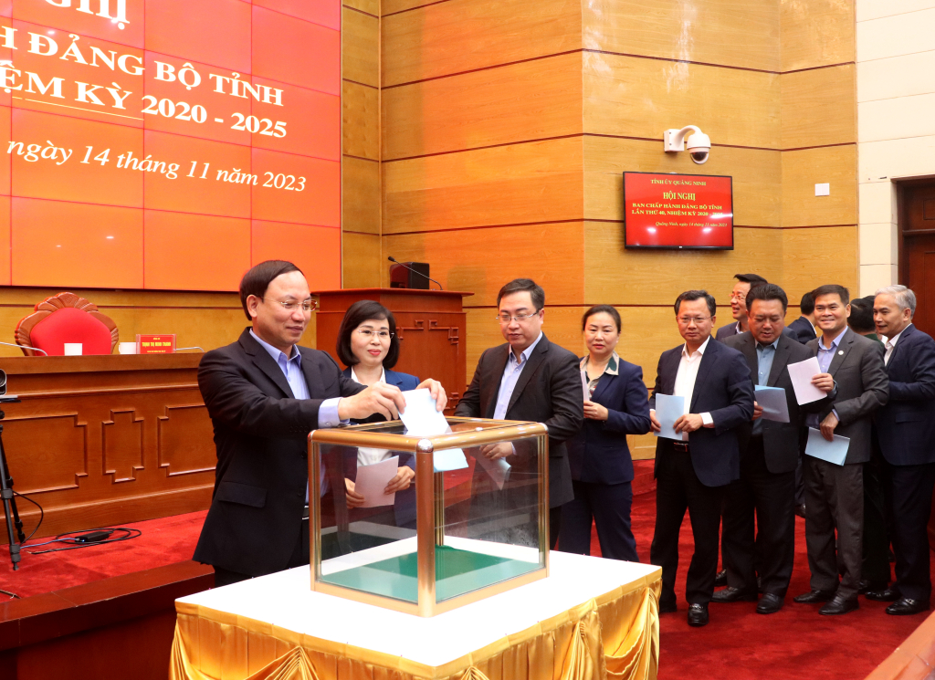 Ông Cao Tường Huy được giới thiệu làm Chủ tịch tỉnh Quảng Ninh- Ảnh 2.