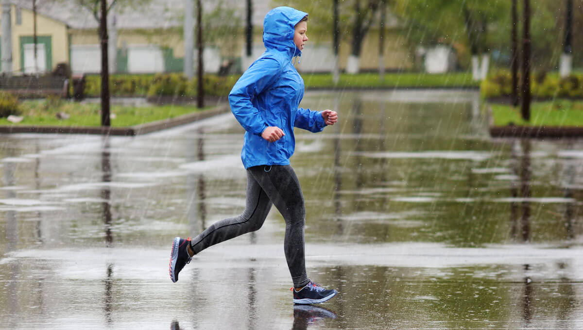 Rèn luyện thể dục, thể thao đúng cách để bảo vệ sức khỏe trong mùa lạnh và ô nhiễm- Ảnh 2. Rèn luyện thể dục, thể thao đúng cách để bảo vệ sức khỏe trong mùa lạnh và ô nhiễm- Ảnh 2.