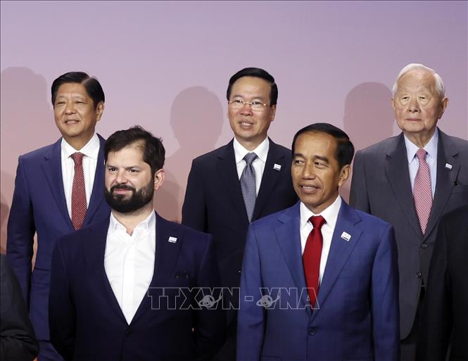 Chủ tịch nước Võ Văn Thưởng dự phiên chụp ảnh chung với các Nhà lãnh đạo kinh tế APEC- Ảnh 2.
