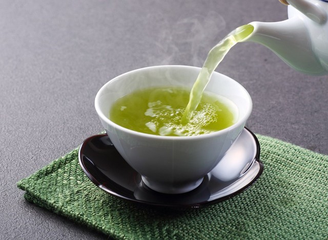 Uống trà thảo mộc giúp bạn thư giãn khi căng thẳng, mệt mỏi- Ảnh 1.