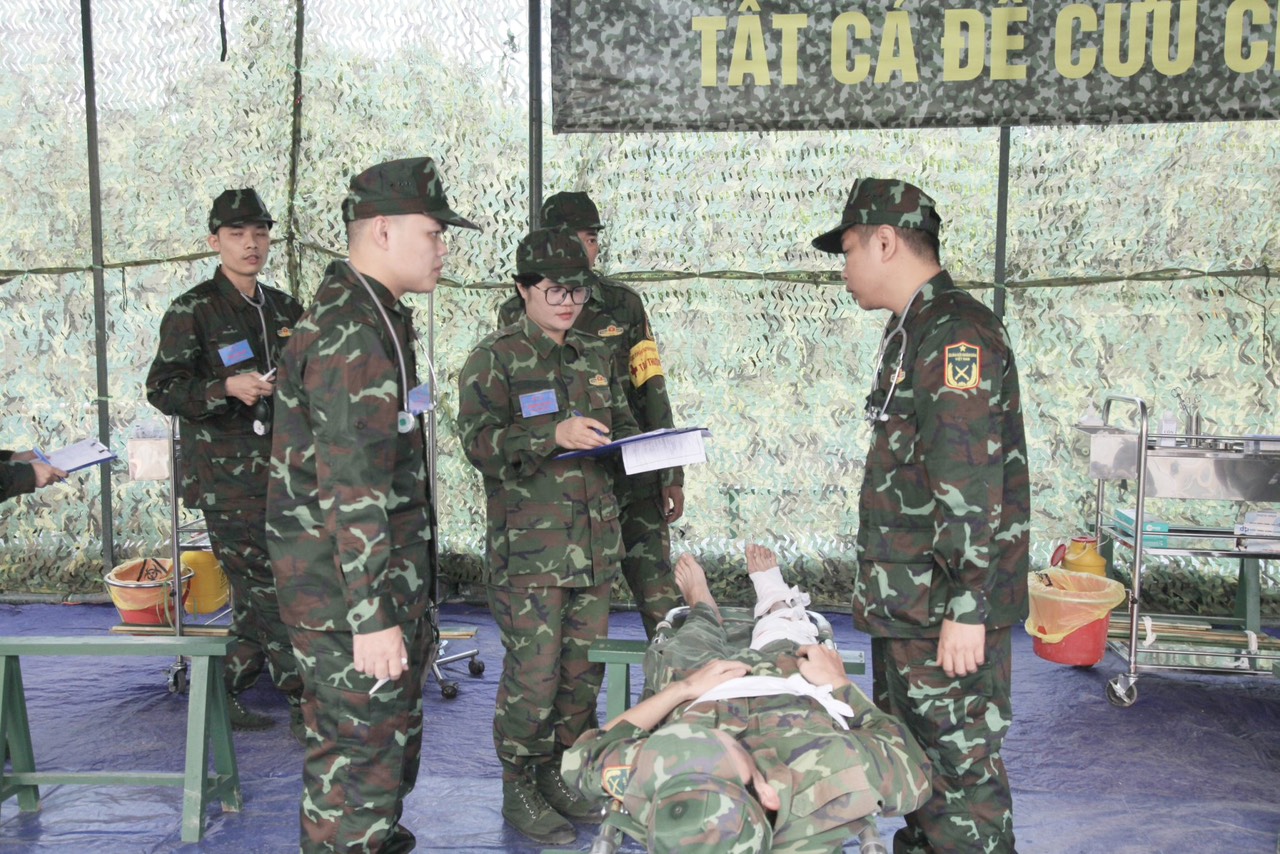 Sở Y tế diễn tập thành công Bệnh viện dã chiến trong khu vực phòng thủ tỉnh Ninh Bình năm 2023
- Ảnh 4.