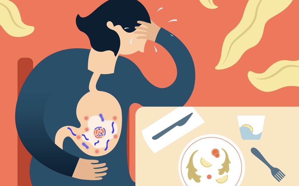 7 dấu hiệu cảnh báo ngộ độc thực phẩm dễ bị bỏ qua