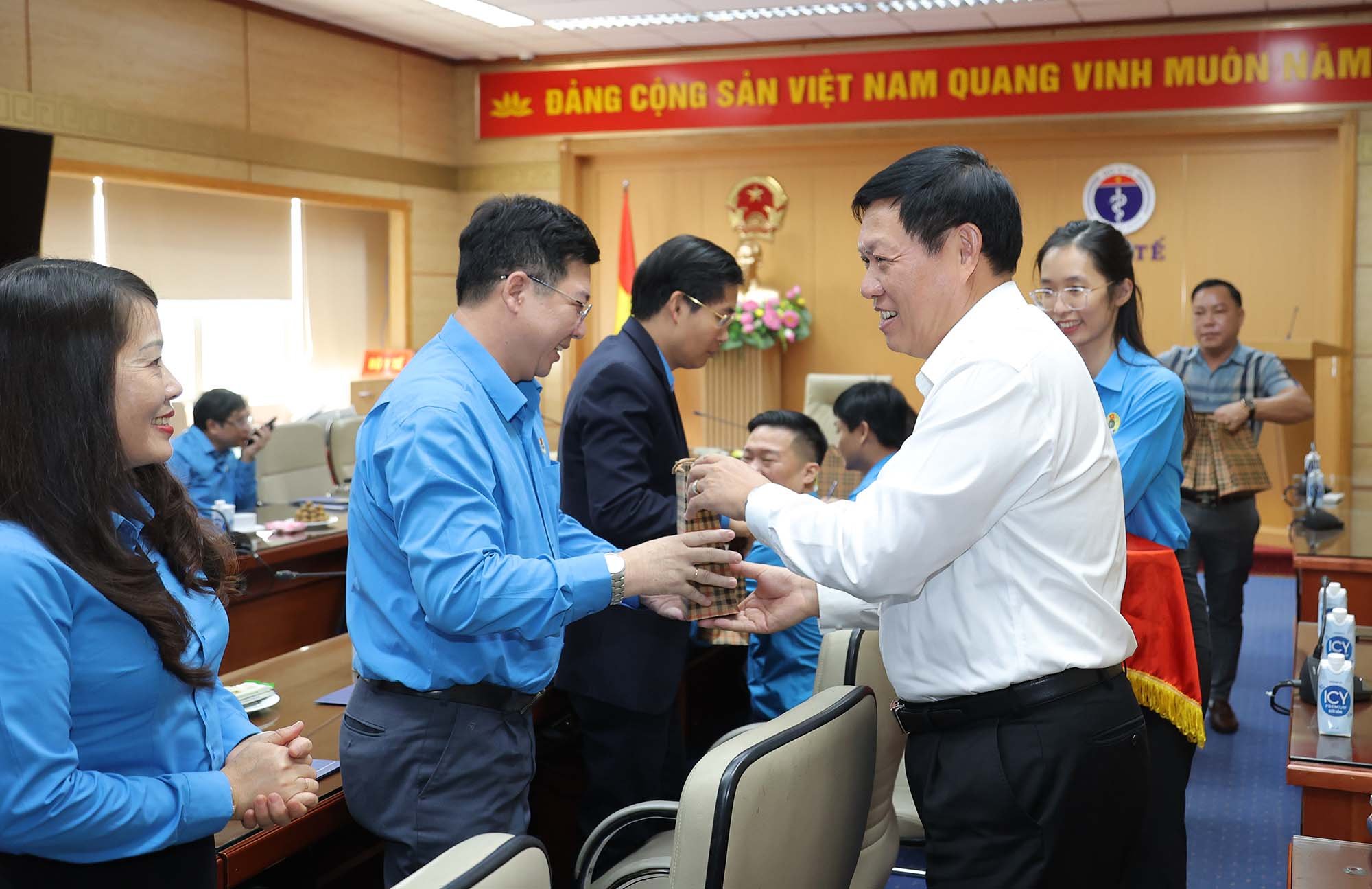 Bộ Y tế gặp mặt đoàn đại biểu ngành y tế dự Đại hội XIII Công đoàn Việt Nam
- Ảnh 7.