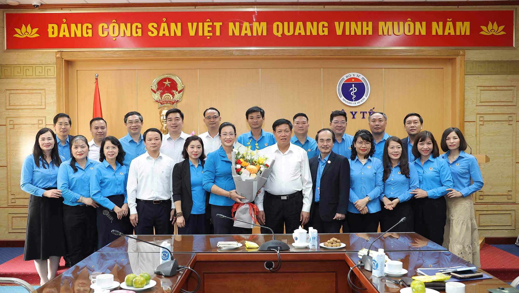 Bộ Y tế gặp mặt đoàn đại biểu ngành y tế dự Đại hội XIII Công đoàn Việt Nam
- Ảnh 3.