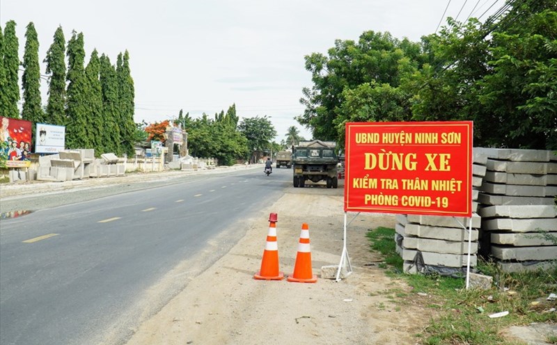 Ninh Thuận: Kiểm soát, quản lý bền vững bệnh COVID-19, thực hiện các biện pháp phòng, chống dịch theo hướng dẫn của ngành Y tế- Ảnh 1.