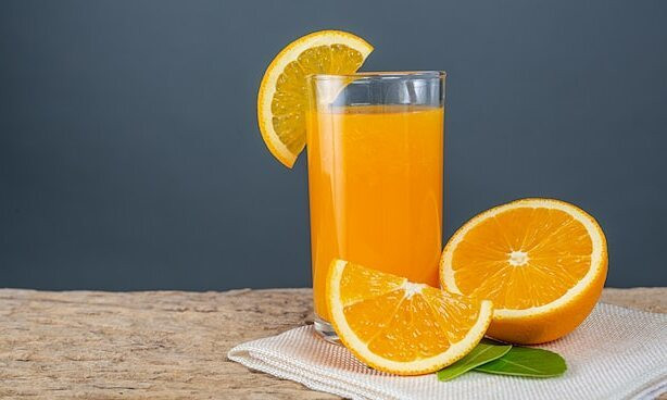 Cách uống nước cam có lợi nhất cho sức khỏe - Ảnh 1.