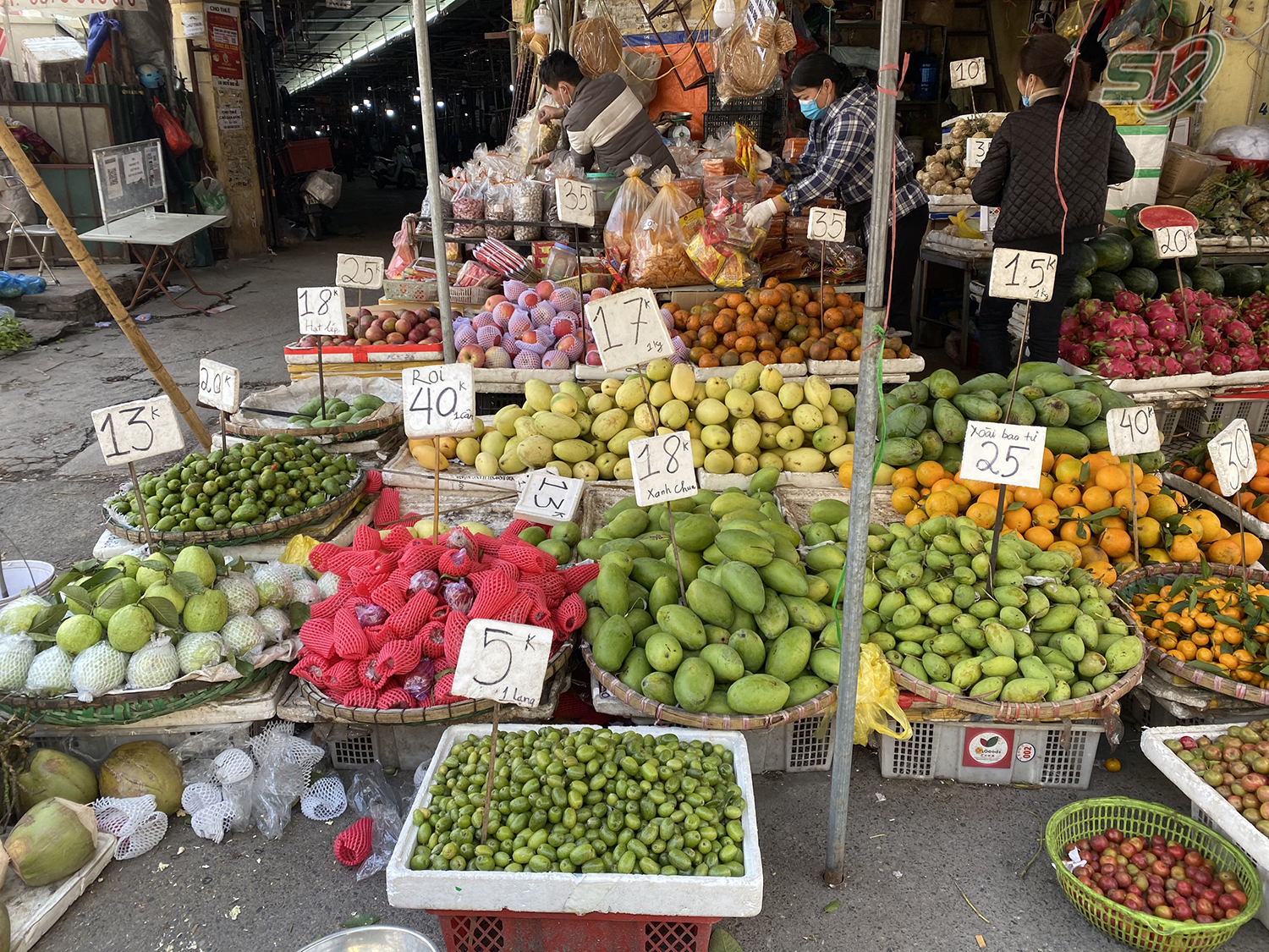 Hà Nội: Xóa sổ các điểm kinh doanh trái cây lấn chiếm lòng đường, vỉa hè trong năm 2024- Ảnh 1.