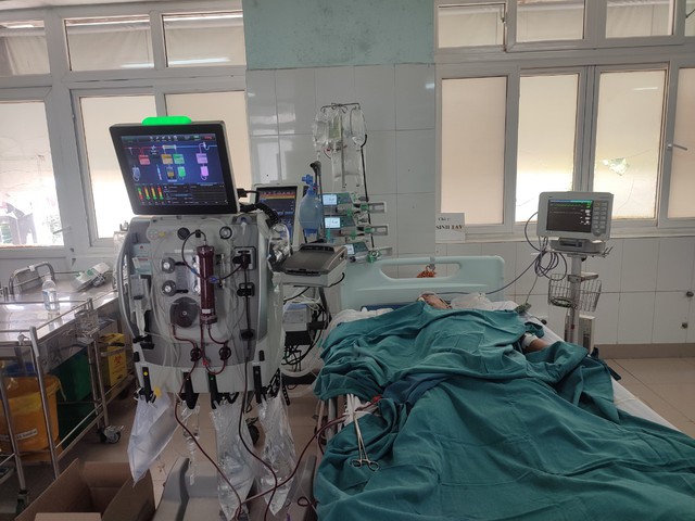 Cứu sống nhiều bệnh nhân gặp tai nạn giao thông nghiêm trọng một cách ngoạn mục- Ảnh 2. Cứu sống nhiều bệnh nhân gặp tai nạn giao thông nghiêm trọng một cách ngoạn mục- Ảnh 2.