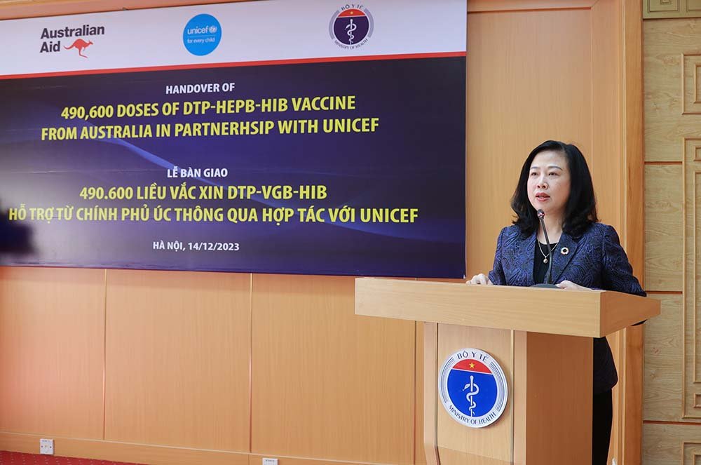 View - Bộ trưởng Bộ Y tế: Hành động nhanh chóng nhất để đưa 490.600 liều vaccine 5 trong 1 vào tiêm chủng