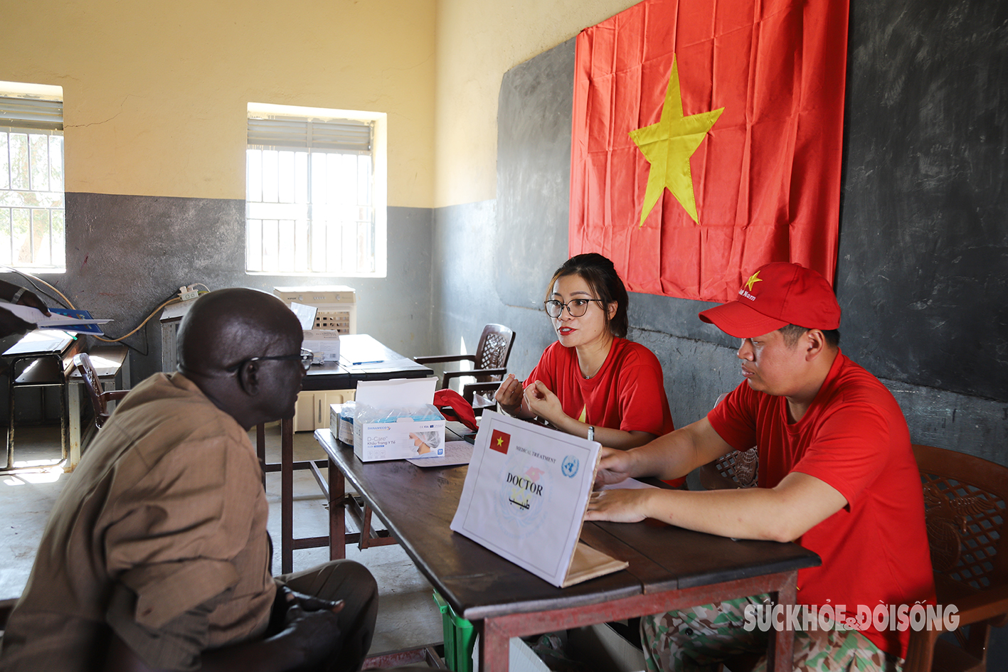 Lực lượng gìn giữ hòa bình Việt Nam tổ chức khám chữa bệnh cho người dân tại khu vực Abyei- Ảnh 6.