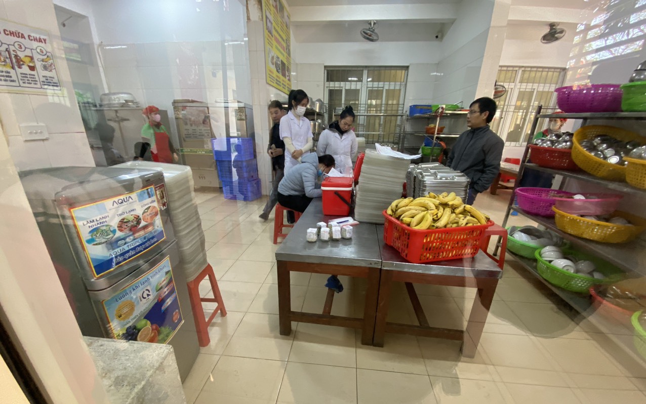 Vụ nhiều học sinh tiểu học ở Thanh Hóa nhập viện: Hé lộ thực đơn bữa trưa