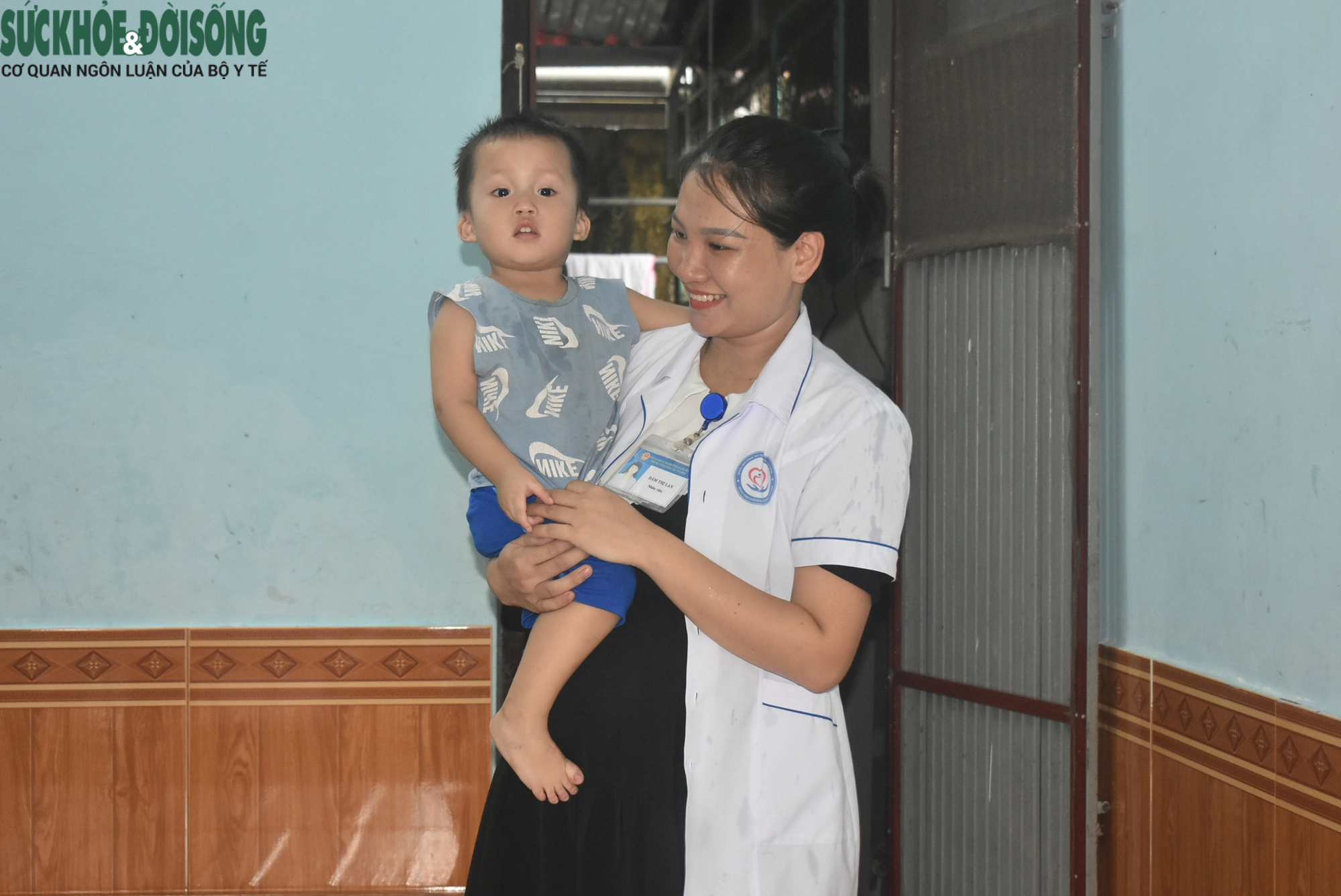 Những yêu thương ở trung tâm bảo trợ xã hội - Nơi nuôi dưỡng cuộc đời cô y sĩ trẻ- Ảnh 1.