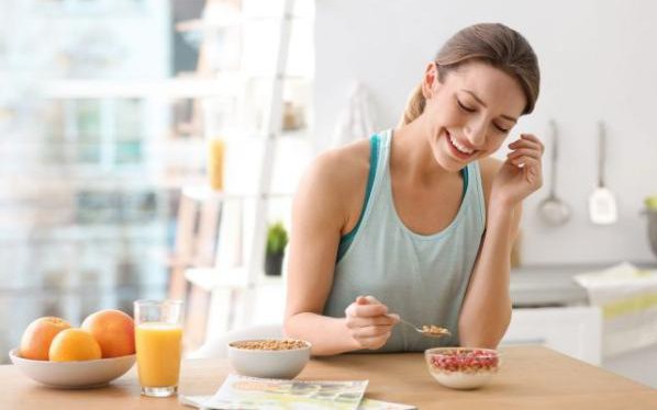 Giảm cân bền vững nhờ bí quyết trong bữa sáng