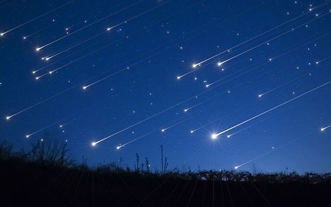 Mưa sao băng Geminids đạt cực đại vào lúc nào?