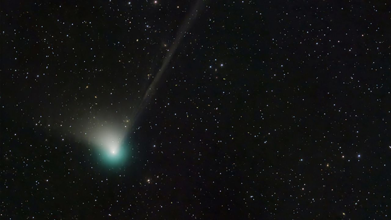 Thời điểm tốt nhất để ngắm sao chổi xanh lần đầu xuất hiện sau 50 ...